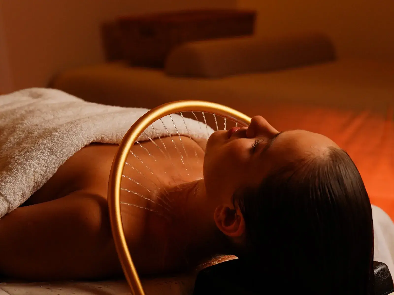 $58 Holographic Head Spa — Limited Offer